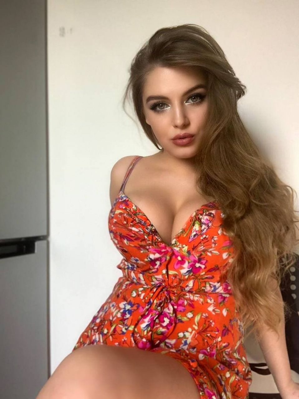 Лера - Интим салон Санкт-Петербурга +7(981)136-33-84