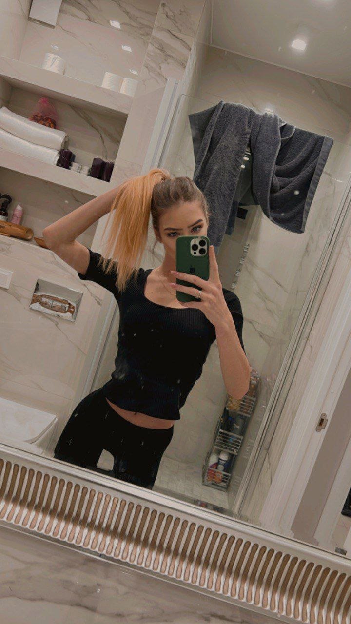 Арина - Интим салон Санкт-Петербурга +7(981)214-21-80