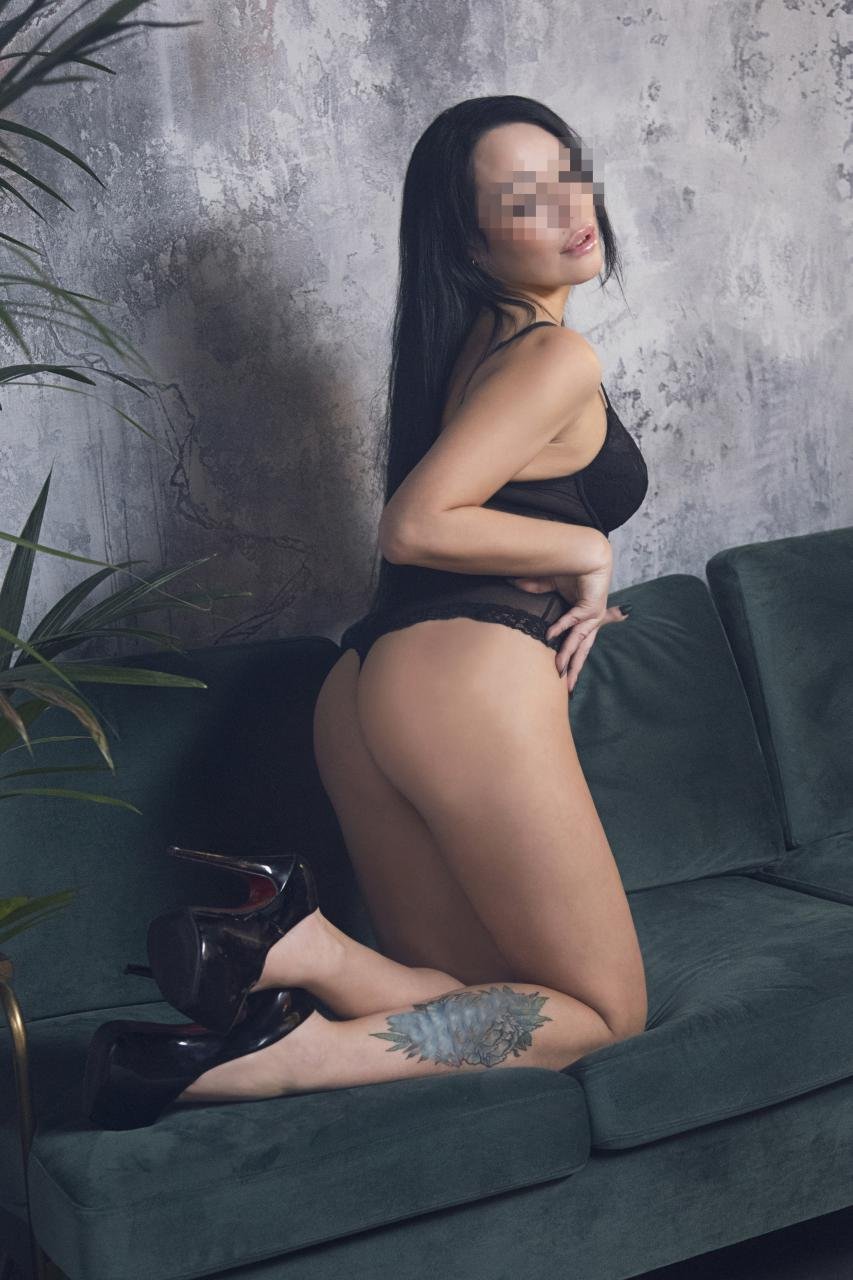 Проститутки с апартаментами у метро Ломоносовская