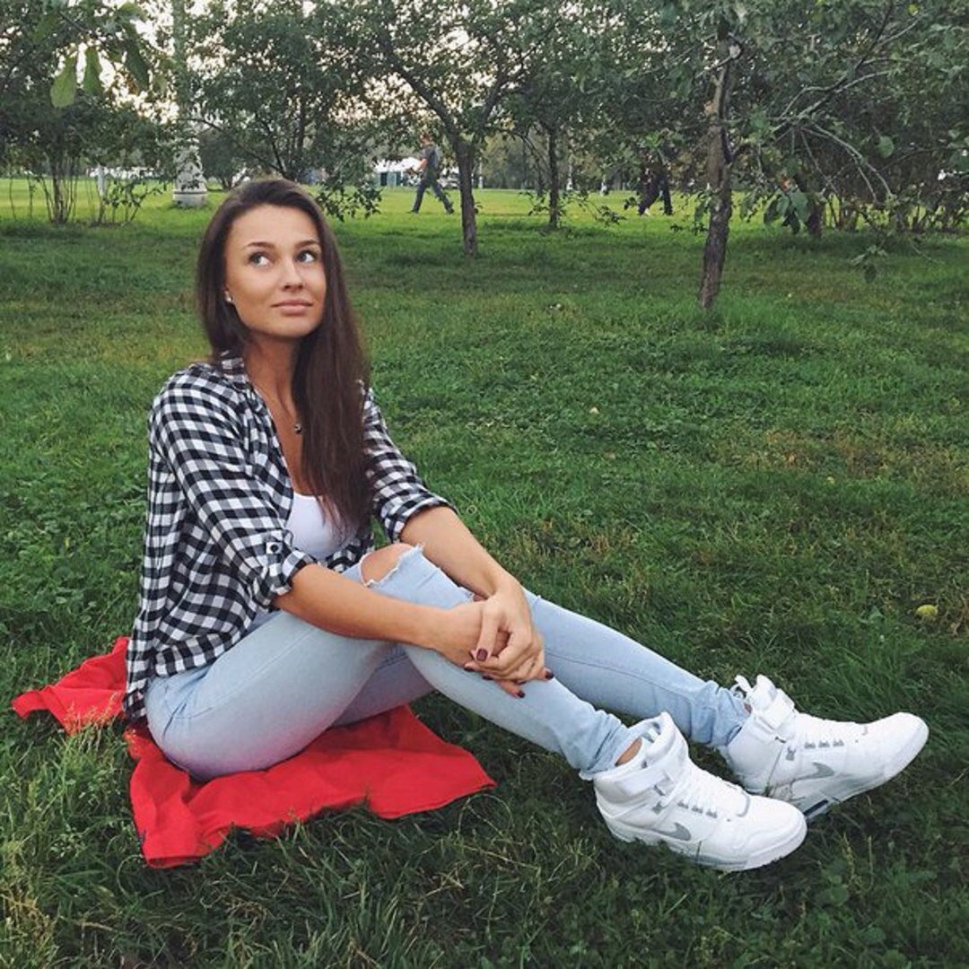 Маша - Индивидуалка СПб +7(981)193-28-94